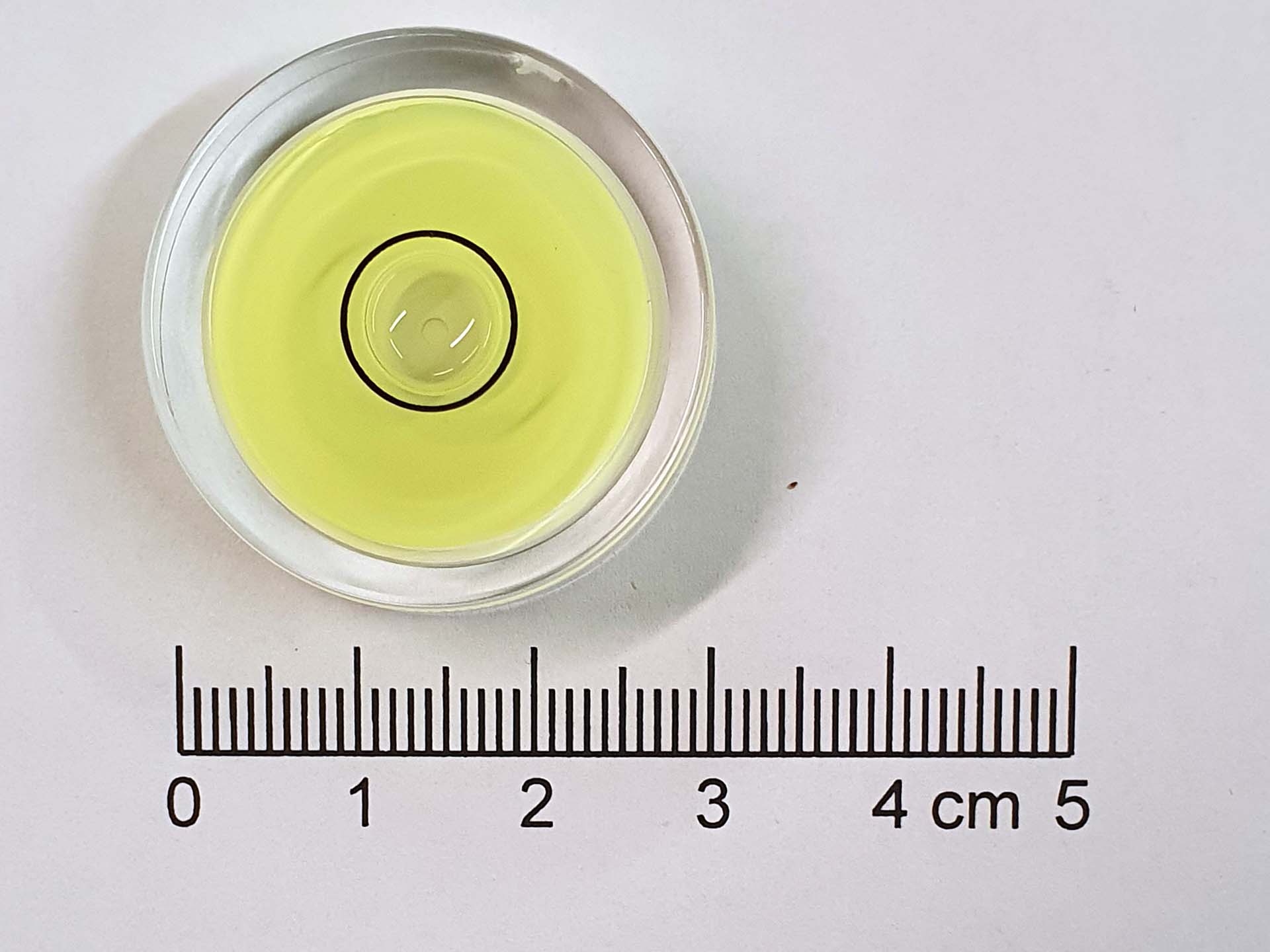 Libela kruhová  D 30, průměr 30mm,  žluto-zelená